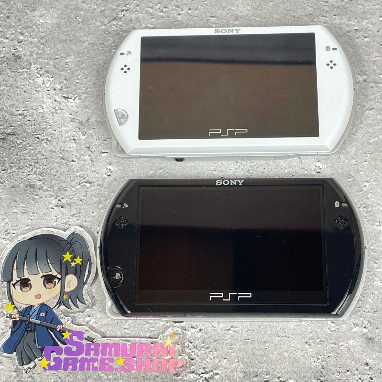 Sony PSP GO PlayStation PortableGo Piano Black or Pearl White Console Only Japan