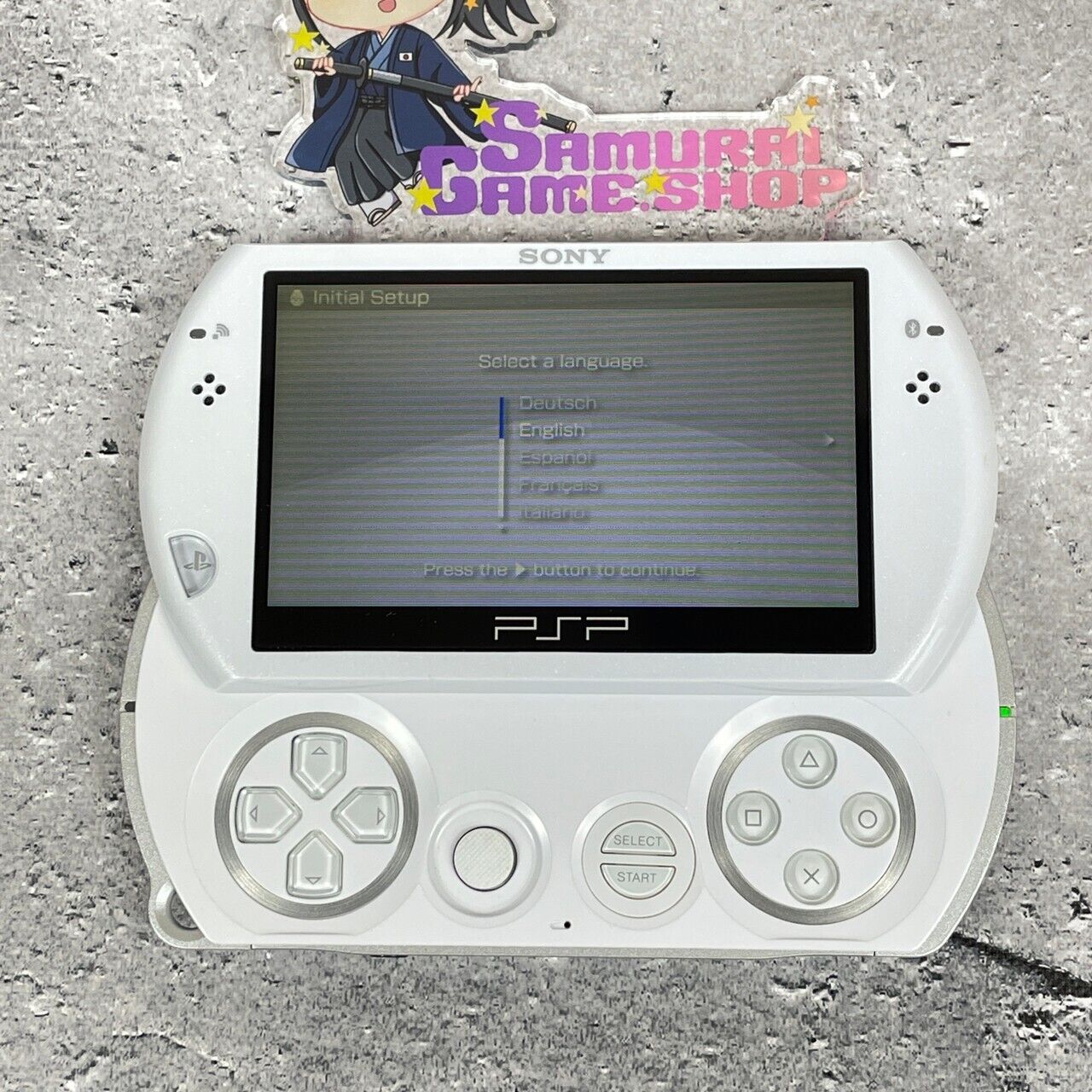Sony PSP GO PlayStation PortableGo Piano Black or Pearl